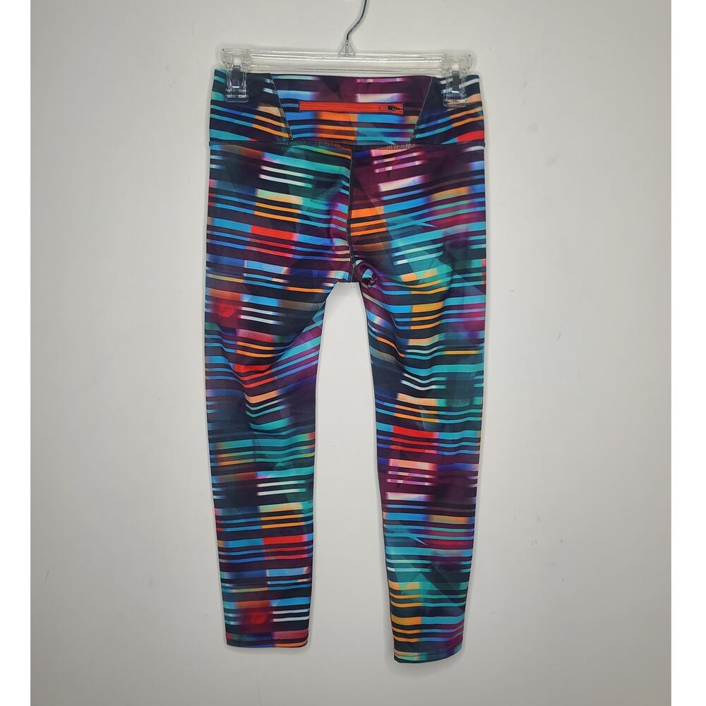 Athleta laser beam sonar multicolor capri leggings - XS 212390